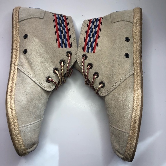 Toms Women’s Sand Desert Tribal Embroidered Suede Chukka Boots Size 6 - Picture 5 of 12